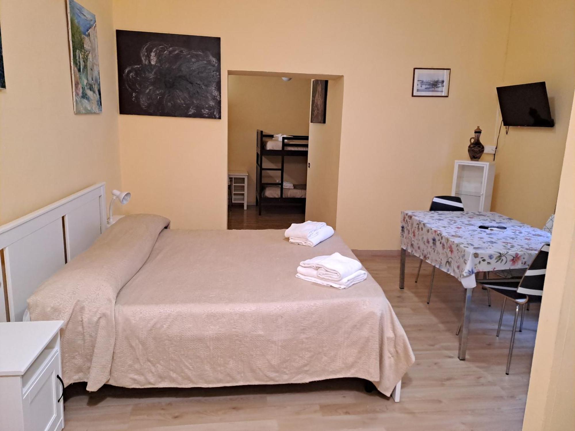 ليفورنو Giappone Inn Flat المظهر الخارجي الصورة